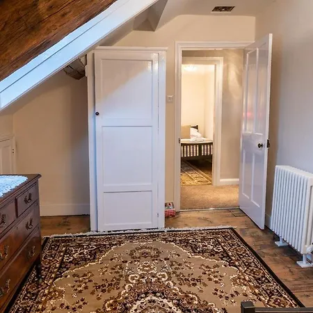 Forrest's Yard - 2 Casa vacanze *