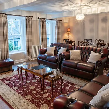 Forrest's Yard - 2 *